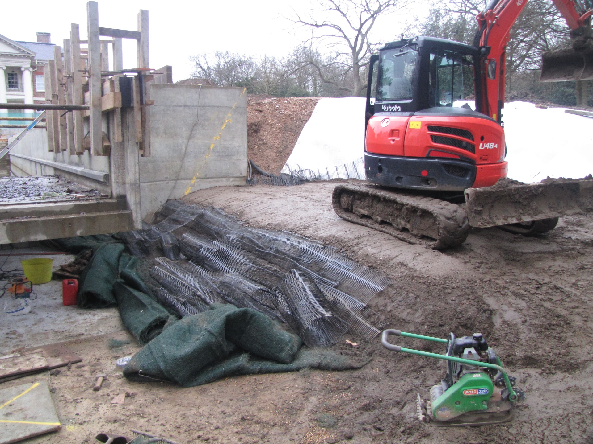 Waterfall feature installation